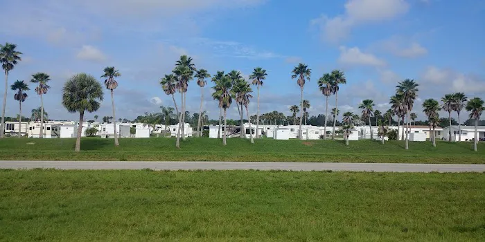Live Oak RV Resort & Golf Course Picture 9