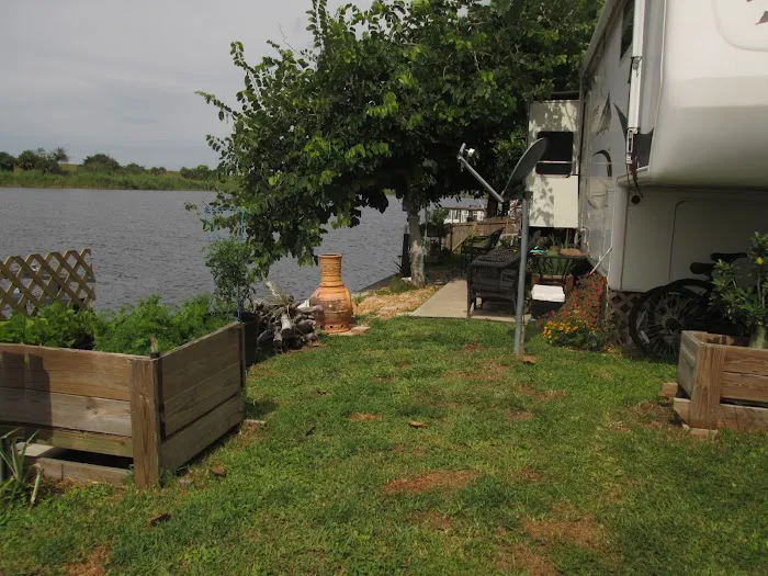 Gracious Tiny House Park Picture 3