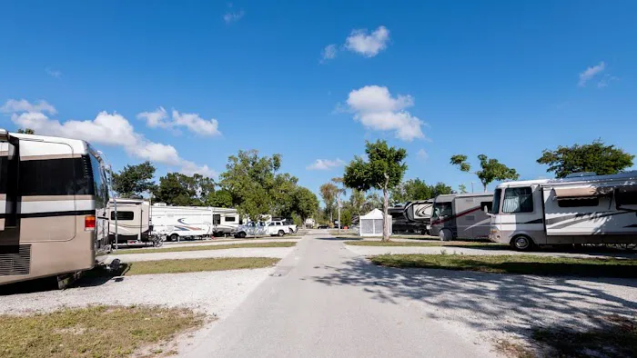 Sanctuary RV Resort Picture 7