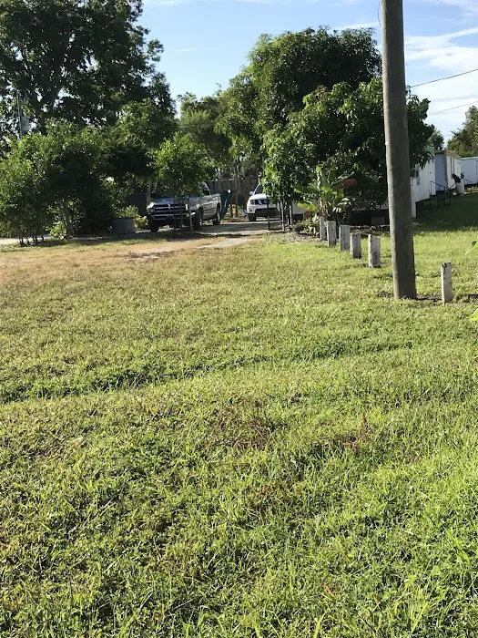 Saldivar Mobile Home Park Picture 3