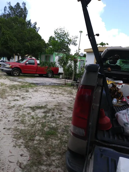 Saldivar Mobile Home Park Picture 8