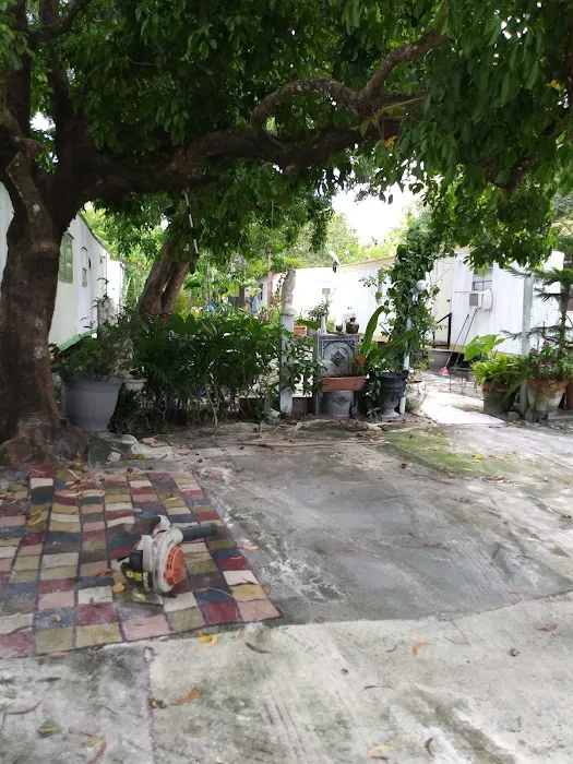 Saldivar Mobile Home Park Picture 7