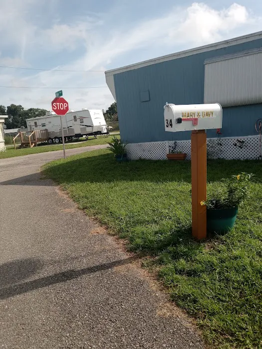 Arcadia Mobile Home Park Picture 3