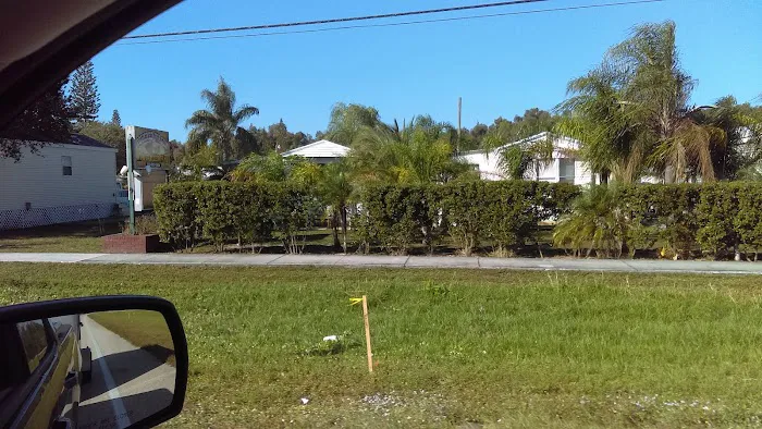 Covered Wagon Travel Trailer Park Picture 6