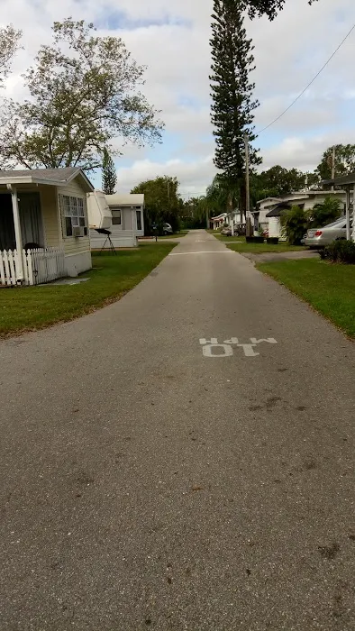 Fox Mobile Home Park Picture 4