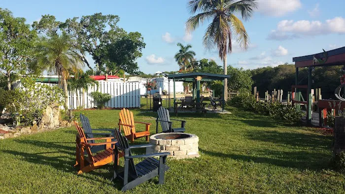 Palm River Village Picture 5