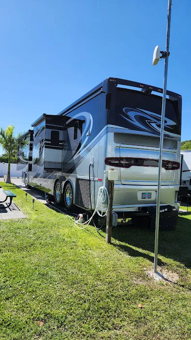 Endless Summer RV Resort Picture 2