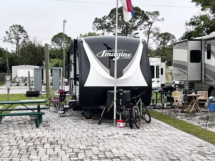 Endless Summer RV Resort Picture 8