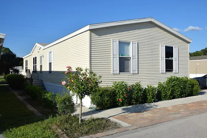 Southwind Village Manufactured Home Community Picture 7