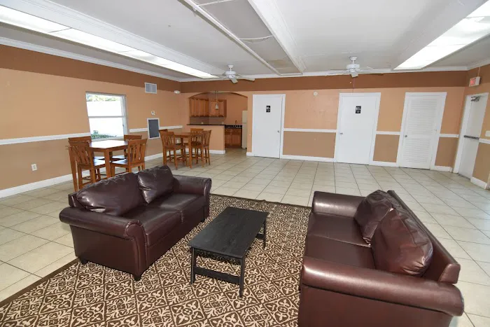 Southwind Village Manufactured Home Community Picture 6
