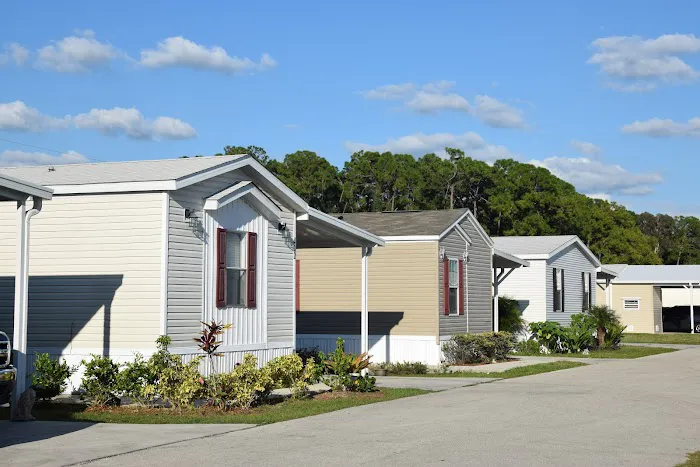 Southwind Village Manufactured Home Community Picture 9