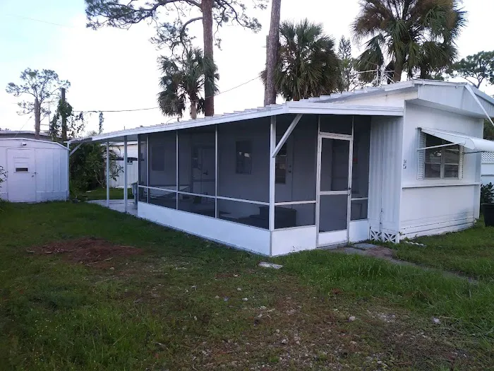 Jones Mobile Trailer Park Picture 3