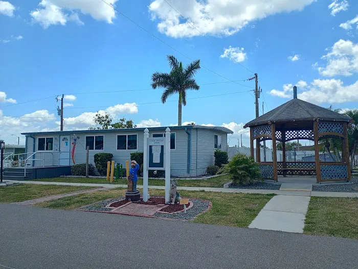 Tamiami Village & RV Park Picture 10