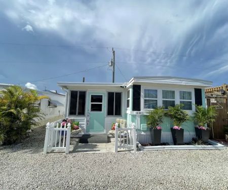 Naples Mobile Home & RV Park