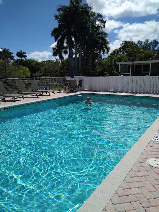 Naples Mobile Home & RV Park Picture 2