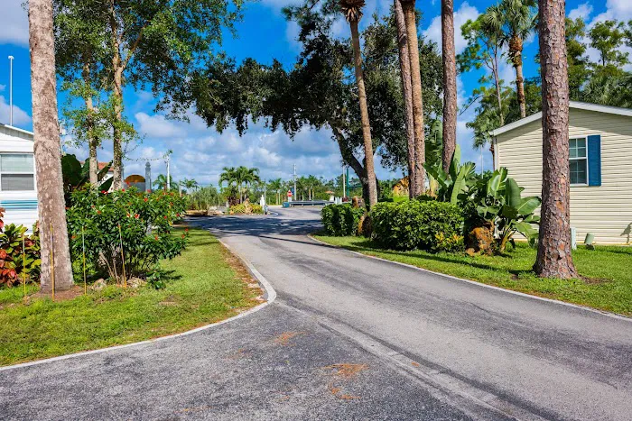 Sun Retreats Naples Picture 1