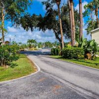 Sun Retreats Naples ico