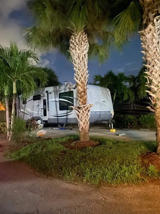 Neapolitan Cove RV Resort Picture 10