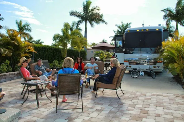 Naples Motorcoach RV Resort Picture 7