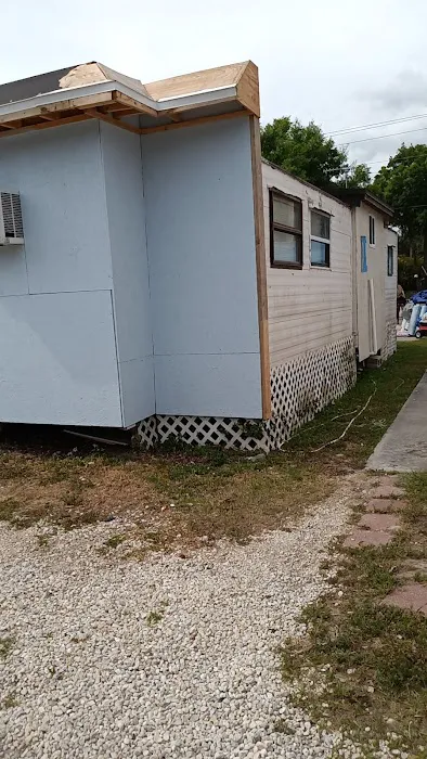 Caloosa Mobile Home Estates Picture 5