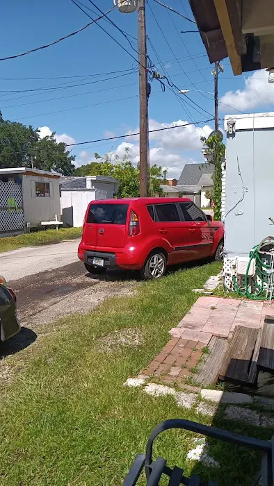 Caloosa Mobile Home Estates Picture 6