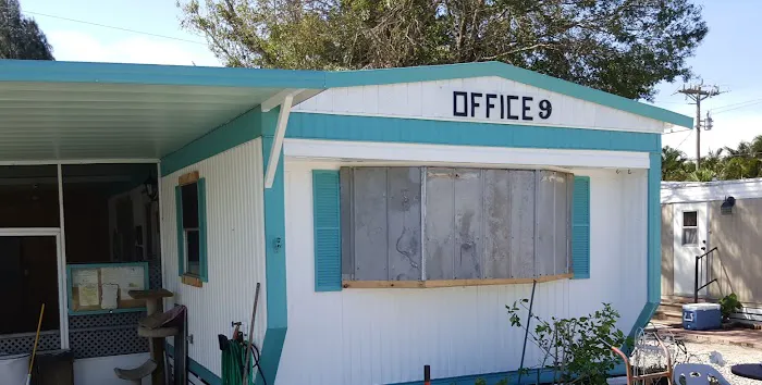 W D Trailer Park Picture 1