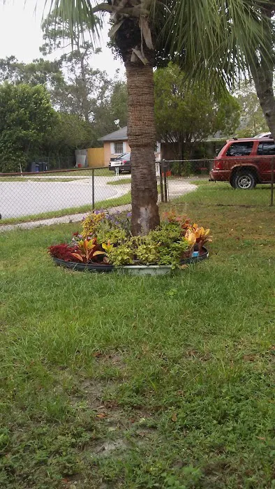 Colonial Estates Mobile Home Park Picture 9