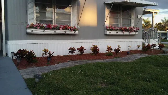 Colonial Estates Mobile Home Park Picture 10