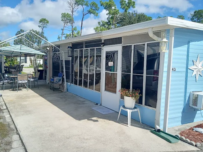 Sunseekers RV Resort Picture 9