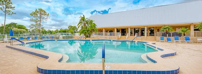 Tara Woods Picture 3