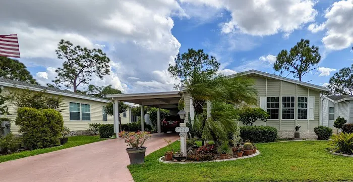 Tara Woods Picture 7