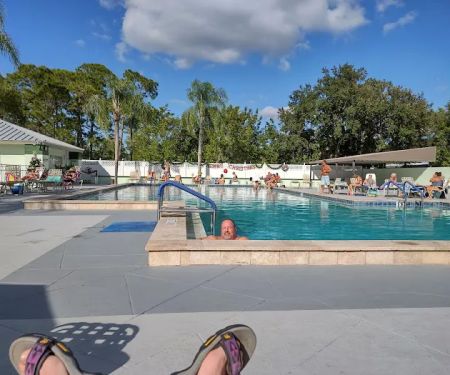 Lake Fairways Country Club