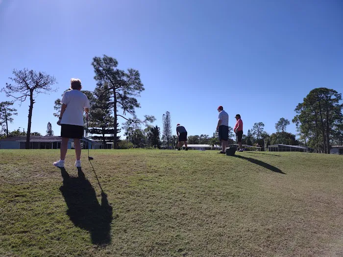 Lake Fairways Country Club Picture 10