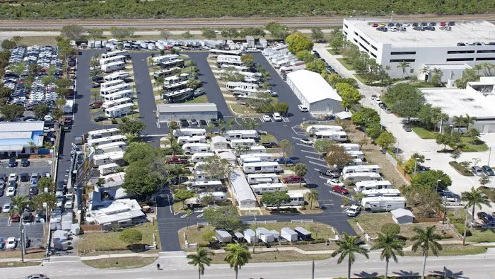 Del-Raton RV Park & Trailer Sales Picture 5