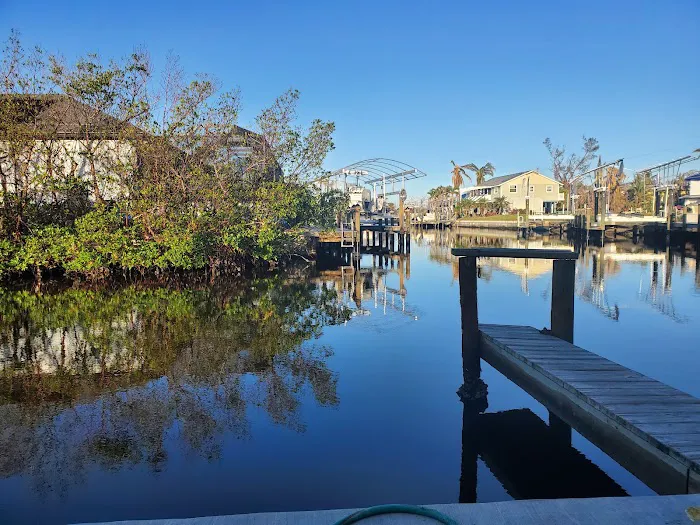 Saint James City Mobile Home Park Picture 7