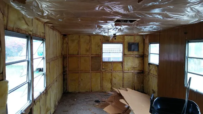 Shangri-La Mobile Home Park Picture 7