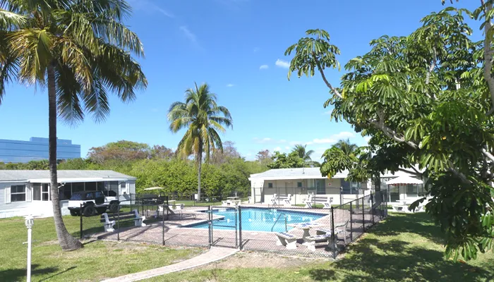 Cypress Creek Mobile Home & Country Club Picture 3