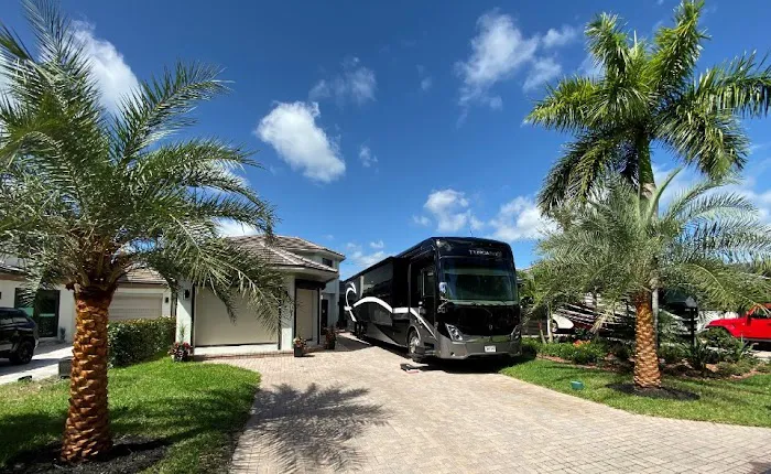 Aztec RV Resort- Motorcoach Picture 2
