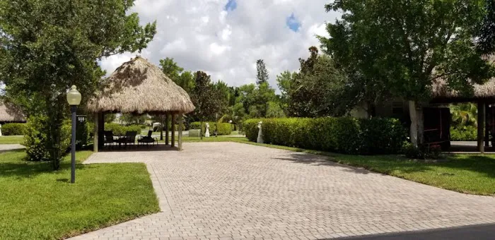 Aztec RV Resort- Motorcoach Picture 8