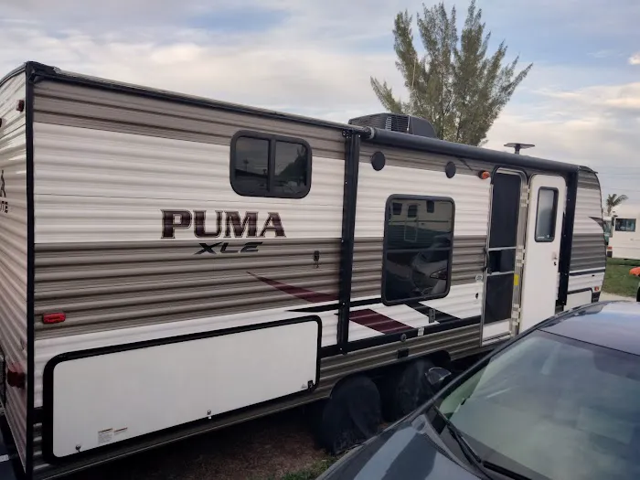 Kozy Kampers RV Park-Storage Picture 2