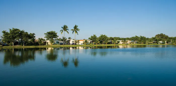 Lauder Lakes Mobile Home Community Picture 2