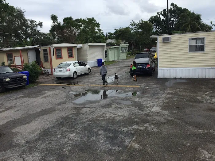 Pinecrest I MHP, LLC Picture 2