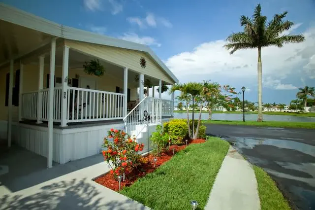 Paradise Village Picture 2
