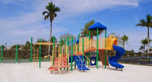 Paradise Village Picture 8