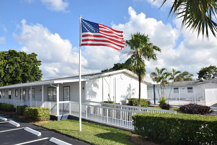 Western Hills Manufactured Home Community Picture 1