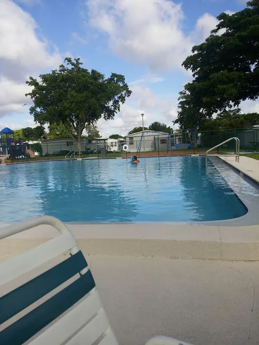 Sunshine Village Davie Picture 2