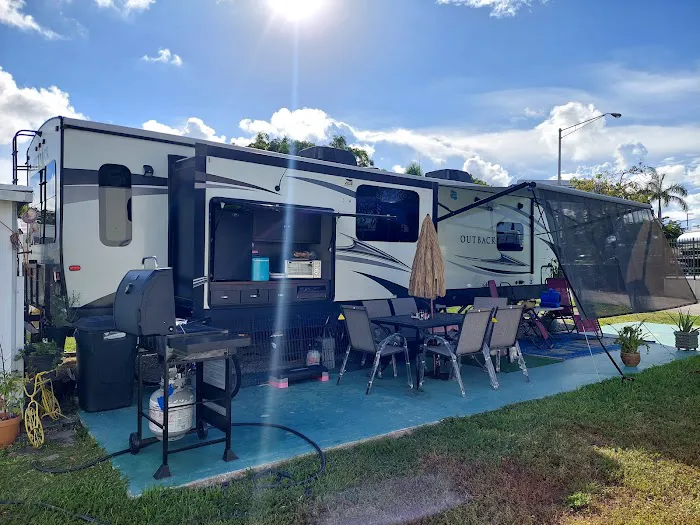 Green Acres Mobile Home Village Picture 2