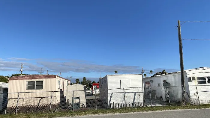 Eastwood Mobile Home Park Picture 3