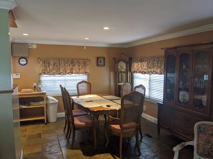 Dale Village Inc Picture 10