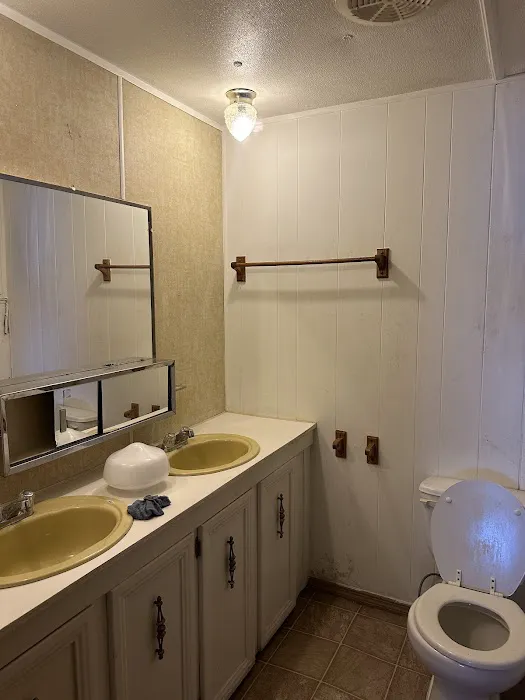 Honey Hill Mobile Home Park Picture 3